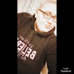 Meet your Posher, Alexis